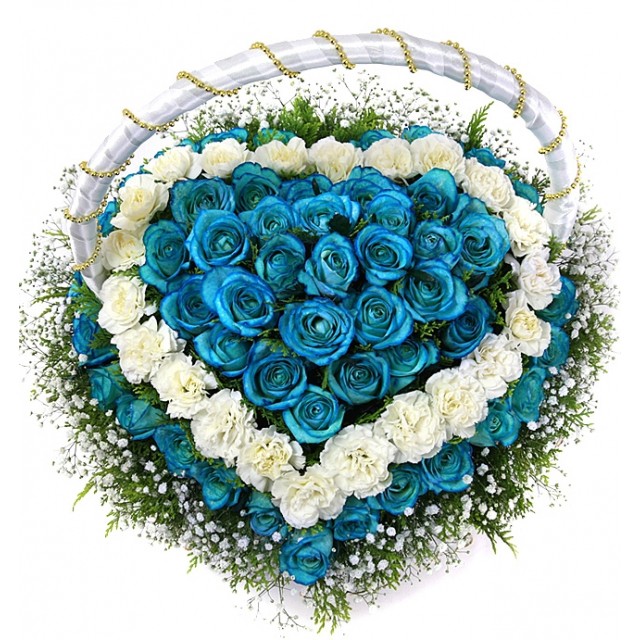 White and Blue Rose heart